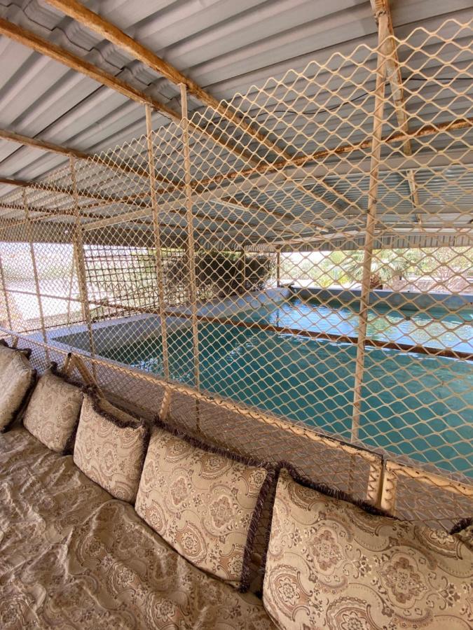 UAE farm Villa Qur Exteriör bild