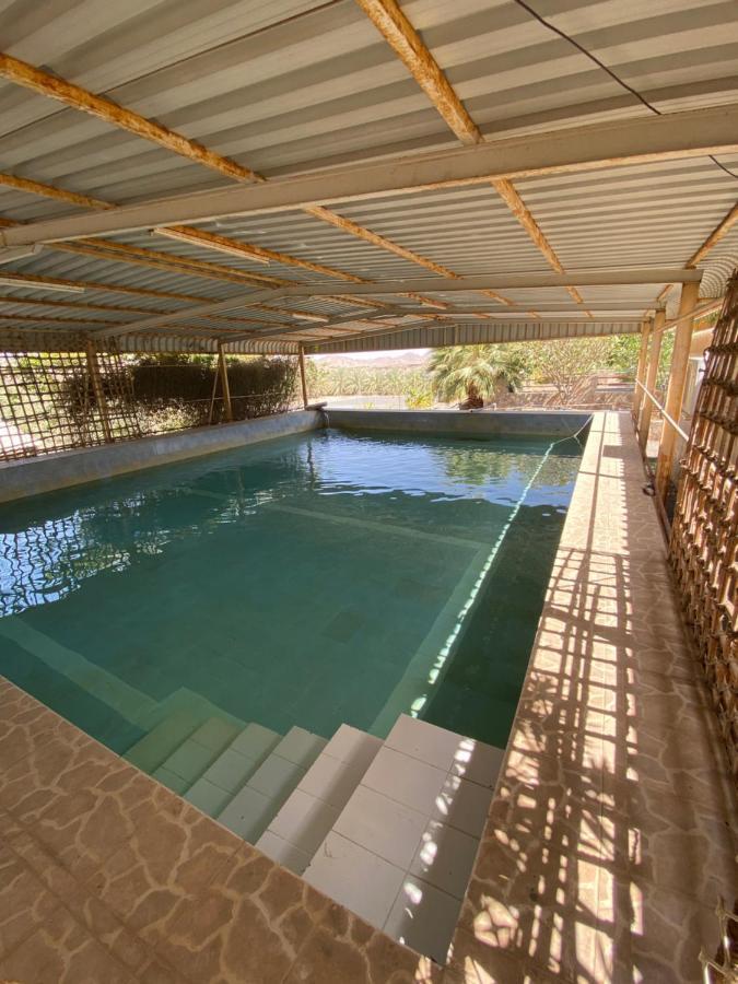 UAE farm Villa Qur Exteriör bild