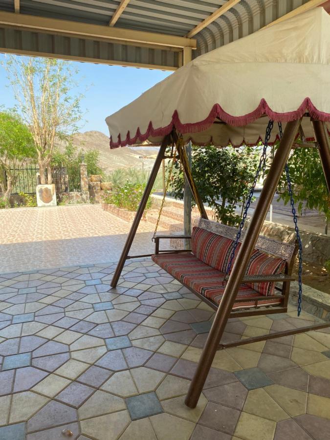 UAE farm Villa Qur Exteriör bild